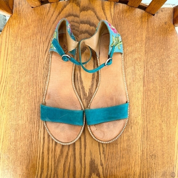 Miss Albright Suede, Beaded, Floral, Leather, Ankle Strap, Turquoise, Size 9 - Picture 2 of 10